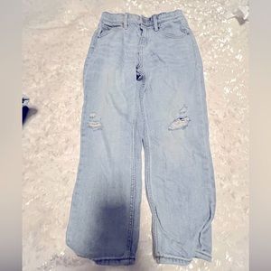 Girls old navy slouchy fit jeans - 10 medium wash.
